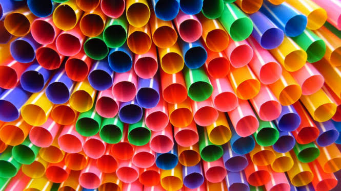 Sedotan plastik yang kini dipandang menyebalkan. (Foto:Istimewa)