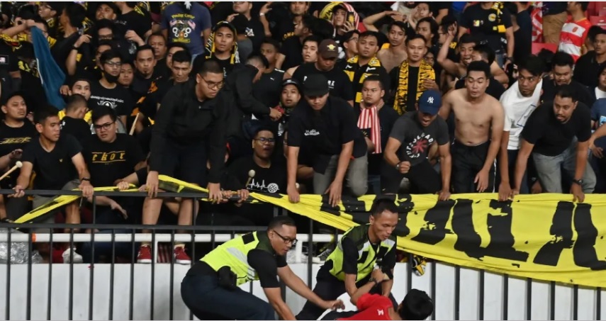 Mengacu pada kasus kerusuhan yang terjadi di Malaysia, Indonesia akan terima sanksi serupa. (Foto: 90min.com)