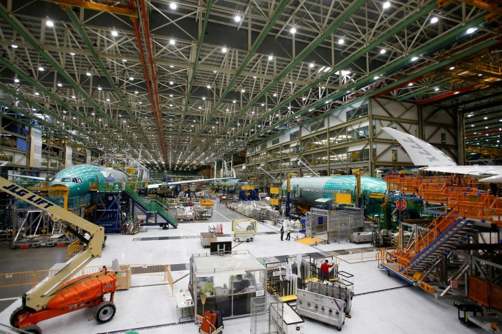 Beberapa pesawat Boeing 777X terlihat dalam berbagai tahap produksi. (Foto: Dok/Antara)