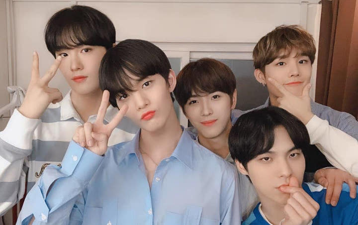 CIX merupakan debut Bae Jinyoung usai boygrup Wanna One bubar. Dia gabung bersama dengan 4 member lain yakni BX, Seunghun, Yong Hee, dan Hyun Suk.