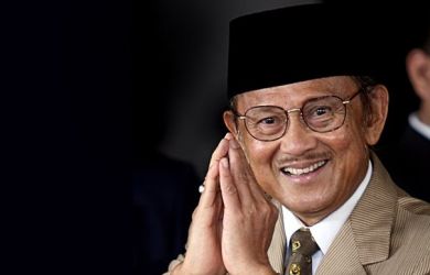 Presiden ke-3 RI BJ Habibie tutup usia dalam perawatan medis di RSPAD Gatot Soebroto, Rabu 11 September 2019.