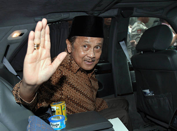 BJ Habibie, selalu bahagia. (Foto: getty image)