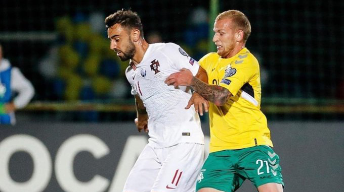 Sporting Lisbon berniat melepas Bruno Fernandes di bursa transfer Januari 2020 nanti. (Foto: Twitter/