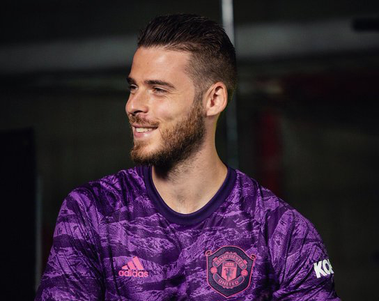 David de Gea disarankan agar menandatangani perpanjangan kontrak dengan Manchester United. (Foto: Twitter/@D_DeGea)