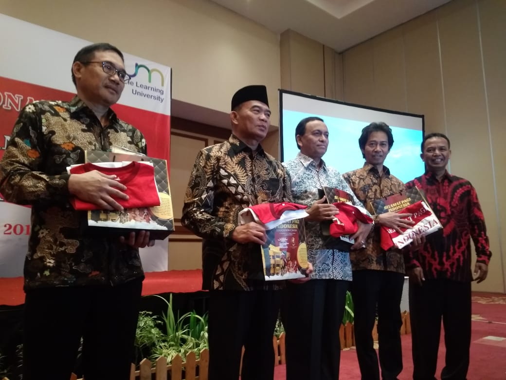 Menteri Pendidikan dan Kebudayaan, Muhadjir Effendy di Acara Simposium Nasional Penanaman Pancasila Sebagai Wahana Watak Bangsa, di Hotel Ijen Suites pada Sabtu 14 September 2019. (Theo/ngopibareng.id)