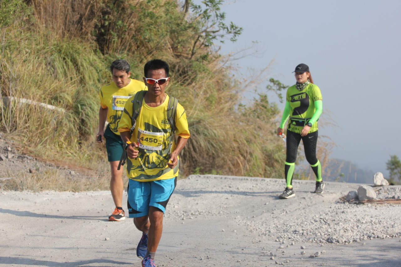 Salah satu peserta Kelud volcano road run. (Foto: Istimewa)