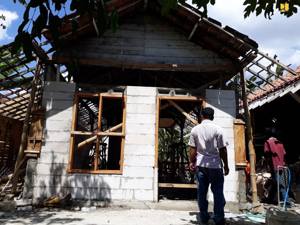 Salah satu rumah yang dbedah oleh Kementerian PUPR. (Foto: Kementerian PUPR)