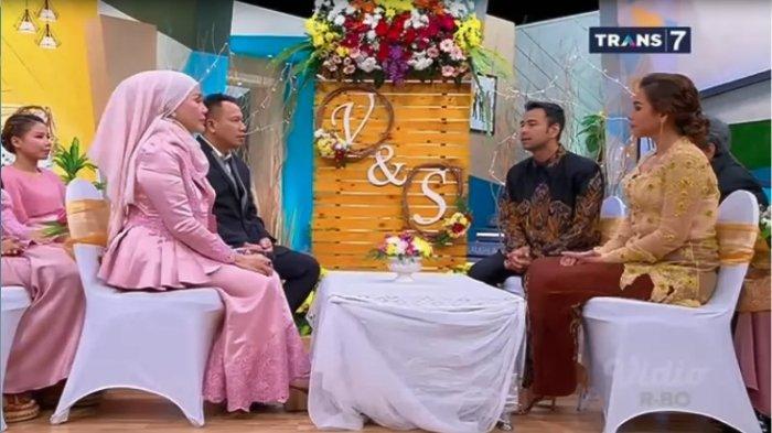 Prosesi lamaran Vicky Prasetyo dengan Sahila Hisyam ditayangkan dalam acara Okay Bos, yang dipandu Raffi Ahmad di Trans 7, Jumat 20 September 2019. (Foto: Trans 7)