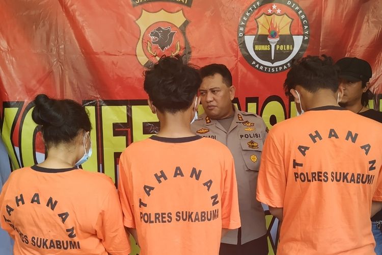 Tiga tersangka pelaku pembunuhan dan inses Gangbang. (Foto: Kompas.com)