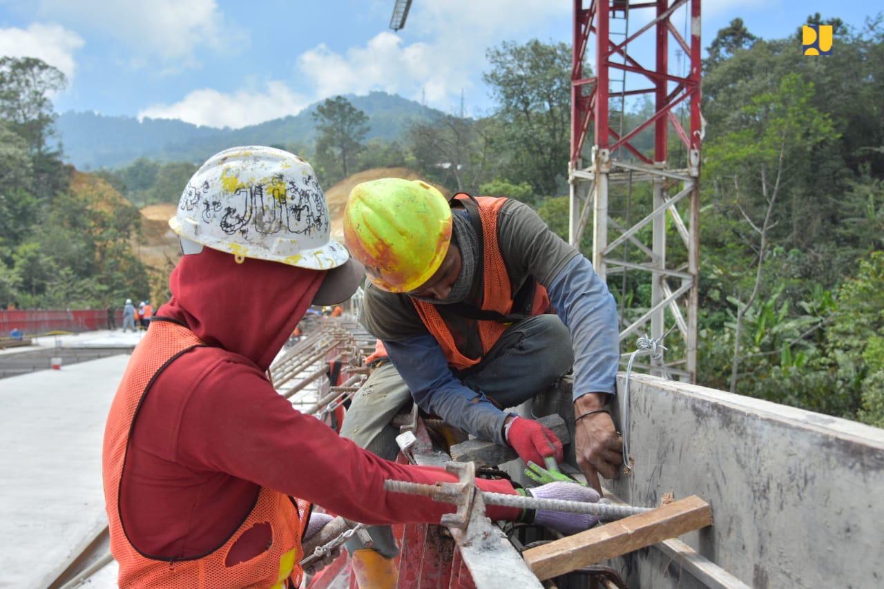 Ilustrasi tukang yang bekerja dalam sebuah proyek. (Foto: Kementerian PUPR)