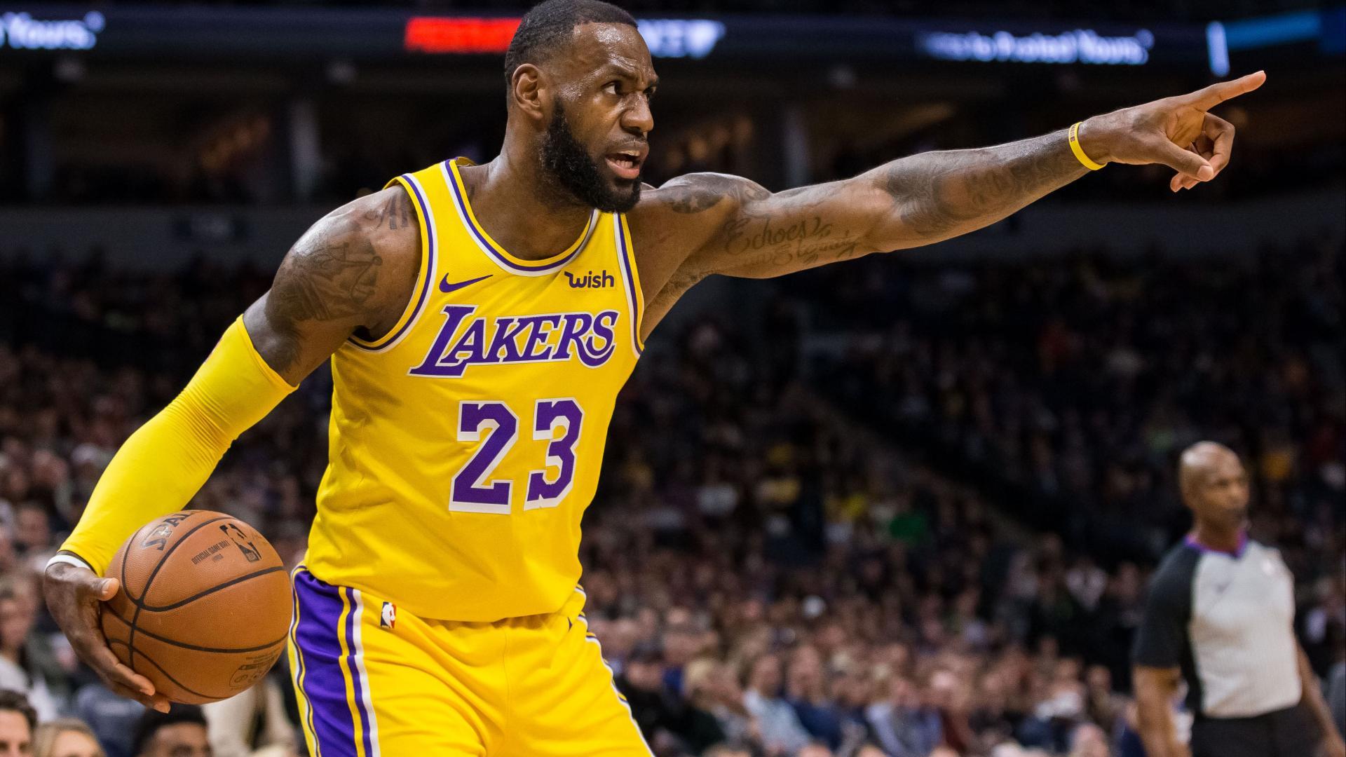 LeBron James terharu setelah namanya digunakan sebagai kantor pusat Nike. (Foto: nba.com) 