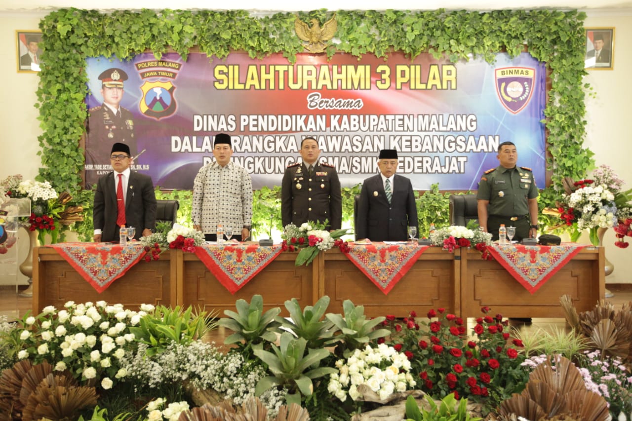 Jajaran Forkopimda dalam acara Wawasan Kebangsaan di Lingkungan SMA/SMK Sederajat. (Foto: Dok. Istimewa)