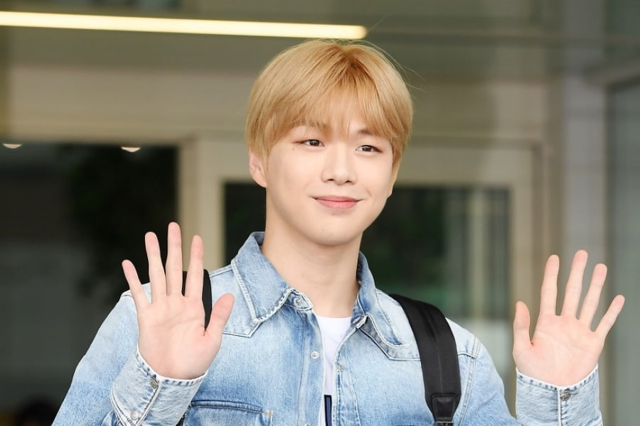 Kang Daniel didapuk jadi model iklan Calvin Klein Jeans.