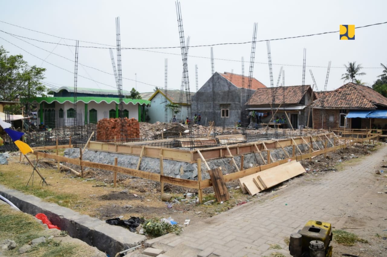 Penataan kawasan cagar budaya Masjid Syekh Nawawi Al Bantani yang sudah dimulai. (Foto: Kementerian PUPR)