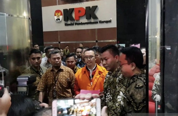 Mantan Menpora Imam Nahrawi usai diperiksa KPK. (Foto: dok/antara)