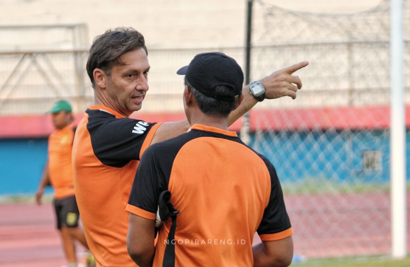 Pelatih Persebaya, Wolfgang Pikal. (Foto: Haris/ngopibareng.id)