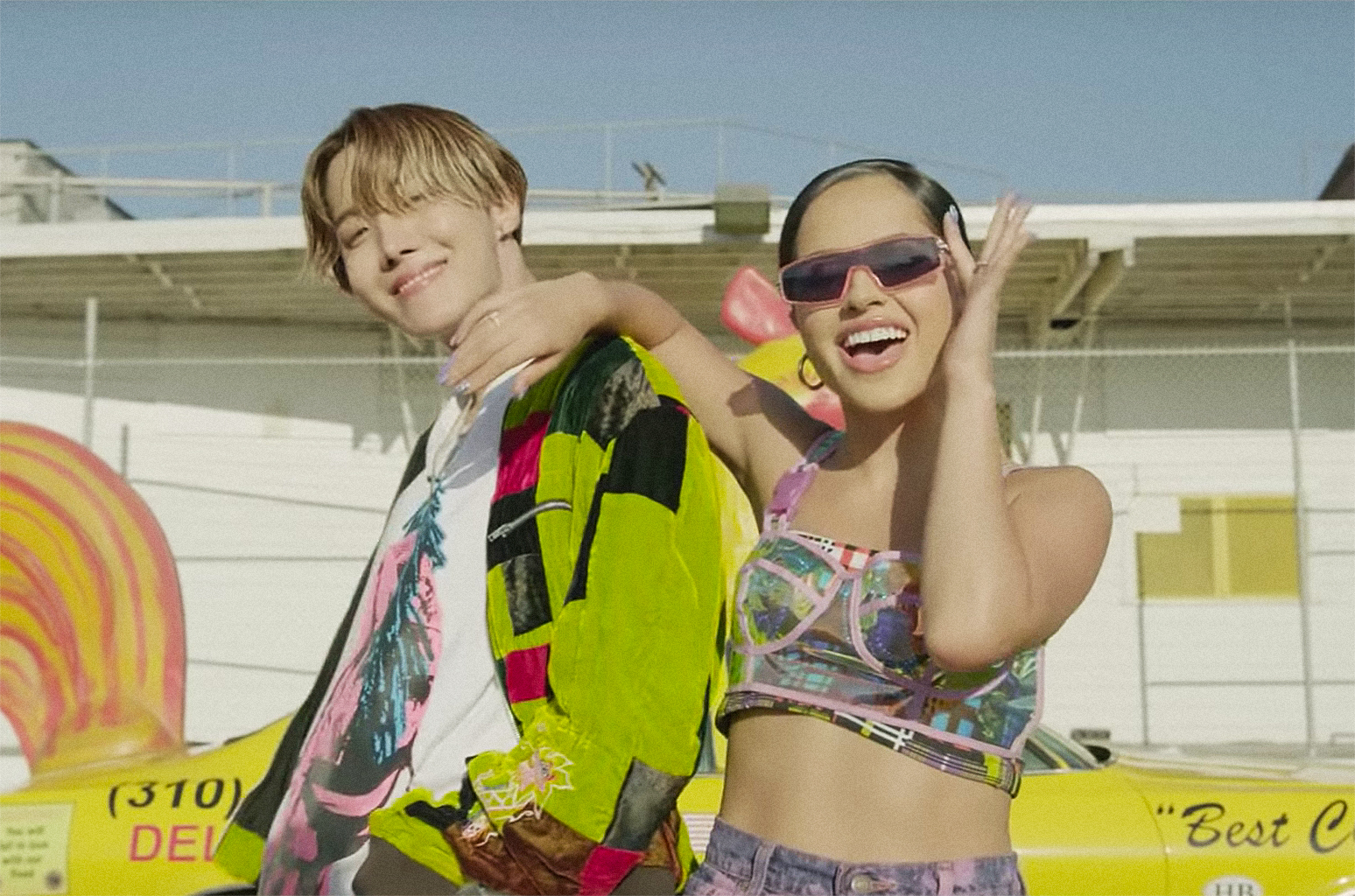 J-Hope BTS duet bareng Becky G lagu Chicken Noodle Soup.