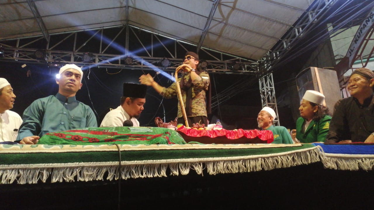 Gus Miftah saat memberi dakwah di Gang Dolly. (Foto: Faiq/ngopibareng.id)