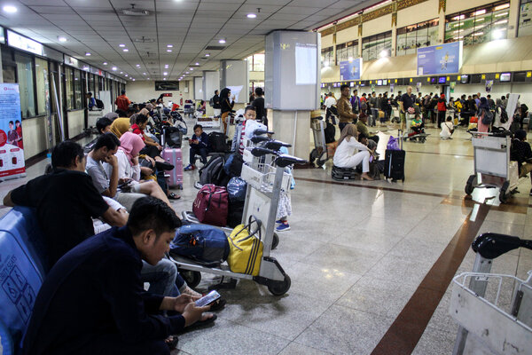 Ilustrasi Penumpang di Bandara Juanda. (Foto: dok/antara)