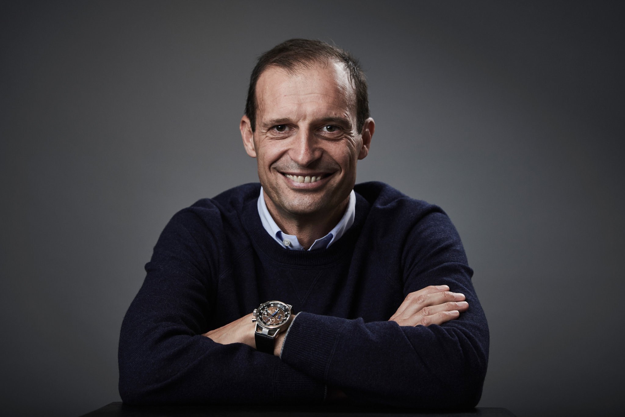 Massimiliano Allegri dikabarkan akan menukangi MU setelah kinerja buruk pasukan Solksjaer di Premier League musim ini. (Foto: Twitter/@OfficielAllegri)