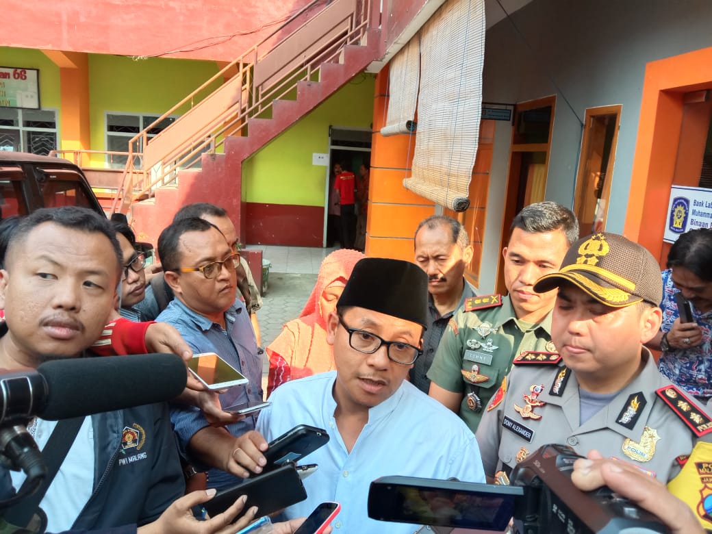 Wali Kota Malang, Sutiaji, ketika ditemui di SMK Muhammadiyah 2 Kota Malang. (Foto: Theo/ngopibareng.id)