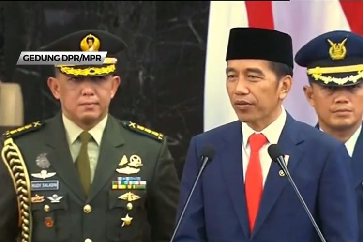 Presiden Joko Widodo membacakan pidato pertamanya. (Foto: ist/ngopibareng.id) 