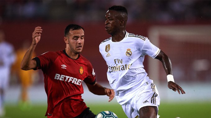 Vinicius Jr gagal bawa Real Madrid hindari kekalahan perdana saat bertandang ke markas Real Mallorca. (Foto: Twitter/@realmadrid)