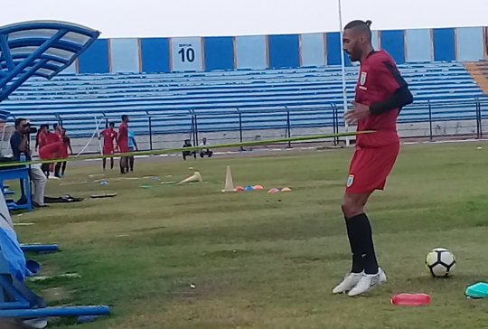 Para pemain Persela saat menjalani latihan di Stadion Surajaya. (Foto: Nasih/ngopibareng.id)