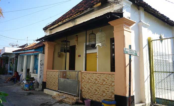 Ujung Kampung Lawang Seketeng di tengah Kota Surabaya. (Foto:Antara)