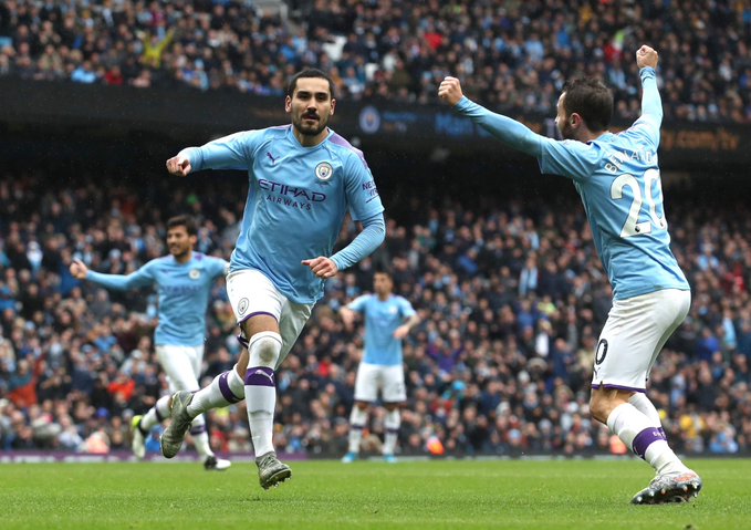 lkay Gundogan saat selebrasi gol penutup untuk Manchester City kala menggundul Aston Villa dengan skor 3-0. (Foto: Twitter/@ManCity)