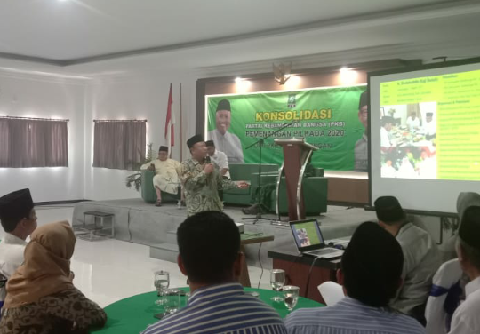 Cabub Lamongan, Sholahuddin saat memaparkan misinya membangun Lamongan ke depan. (Foto: Nasih/ngopibareng.id)