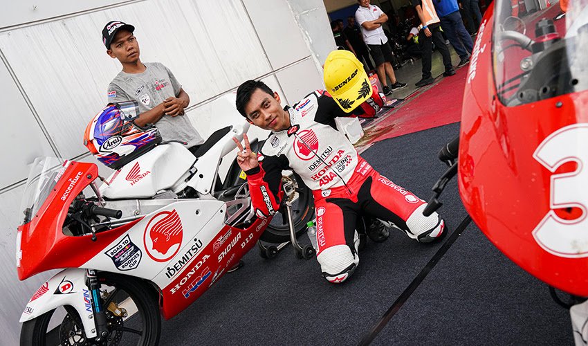 Afridza Munandar crash saat Race 1 ATC di Sirkuit Sepang, tepatnya pada tikungan 10 di lap pertama, Sabtu 2 November 2019.