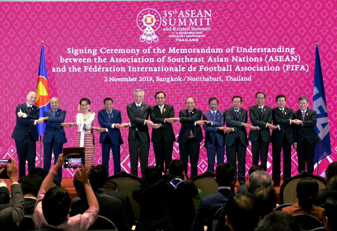 Pemimpin Asean sepakat  bergandengan tangan menjaga Asa untuk Perdamaian di Rakhine State dan Palestina (foto: Setpres)