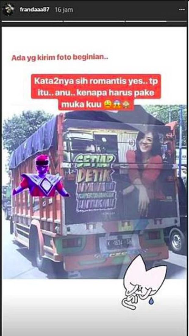 Franda merasa malu wajahnya terpampang di truk.
