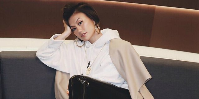 Agnez Mo menjadi artis pertama Indonesia yang dibuatkan patung lilinnya oleh Museum Madame Tussauds Singapura. (Foto: Instagram @agnezmo)