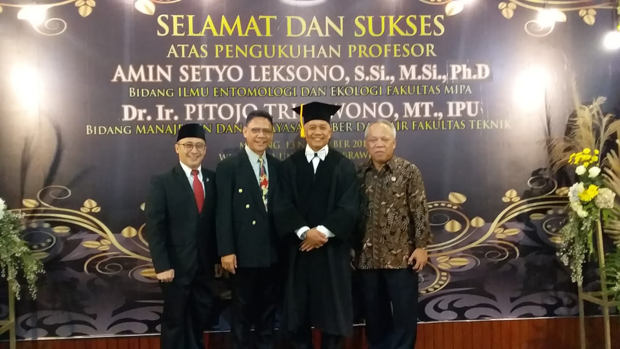 Profesor Pitojo Tri Juwono saat acara pengukuhan guru besar di Gedung Widyaloka UB, yang juga dihadiri Menteri PUPR, Basuki Hadimuljono. (Foto: Dok. UB)