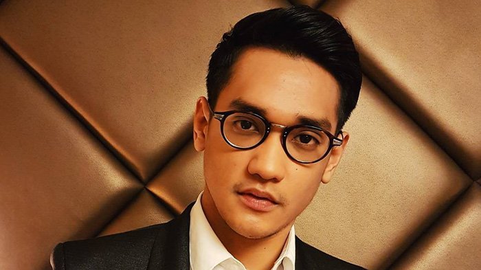 Afgan Syahreza memenangkan penghargaan Favorite Artist Indonesia di ajang VLive Awards V HEARTBEAT 2019 di Korea Selatan, Sabtu 16 November 2019. (Foto: Instagram)