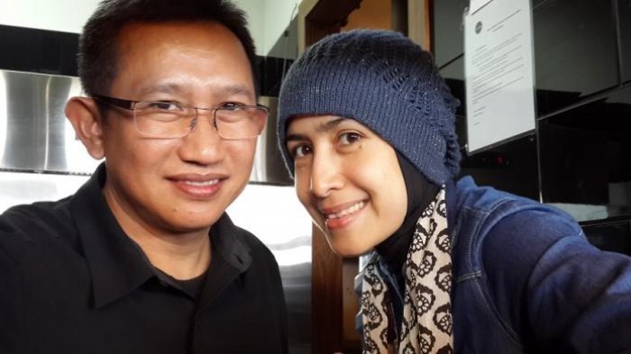 Pasangan Eep Saefulloh Fatah dan Sandrina Malakiano. (Foto: Instagram @smalakiano)