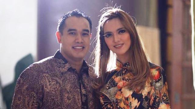 Pasangan Nia Ramadhani dan Ardi Bakrie. (Foto: Instagram)