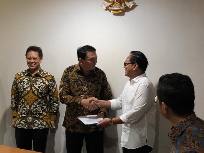 Basuki Tjahaja Purnama (BTP) alias Ahok resmi jadi komisaris utama Pertamina. (Foto: Istimewa)