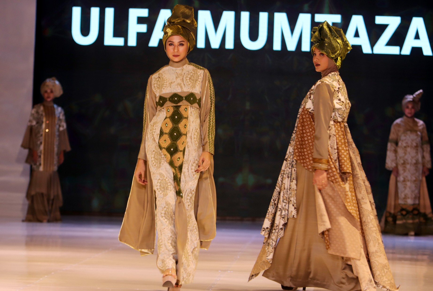 Koleksi busana Ulfa Mumtaz yang lain dengan tema Bella Misella. (Foto: Istimewa) Koleksi busana Ulfa Mumtaz yang lain dengan tema Bella Misella. (Foto: Istimewa)