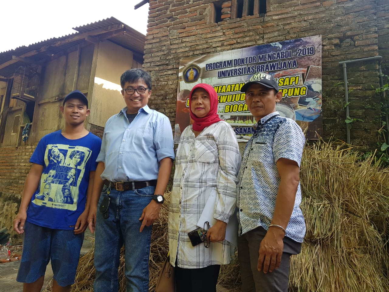 Wakil Rektor IV Universitas Brawijaya, Profesor Sasmito Djati saat berada di Desa Sanan, Blimbing, Kota Malang (dok:foto istimewa)