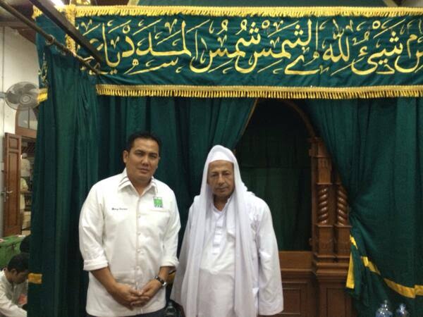 Habib Luthfi bin Yahya bersama Hemly Faishal Zaini. (Foto; Istimewa)