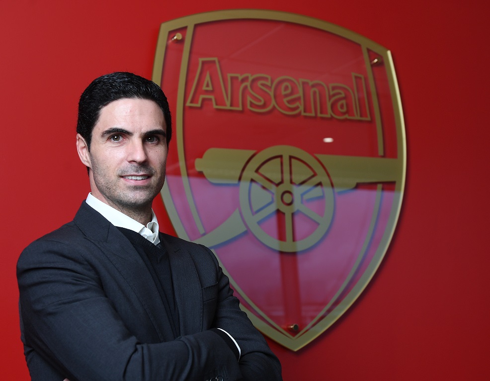 Mikel Arteta mengingatkan para pemain Arsenal agar mendukung ide dan filosofi sepak bola yang ingin ia bangun. (Foto: Twitter/@Arsenal)