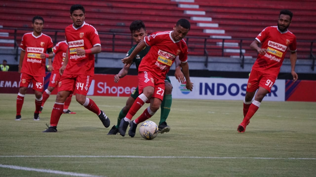 Persebaya vs Badak Lampung. (Foto: Haris/ngopibareng.id)