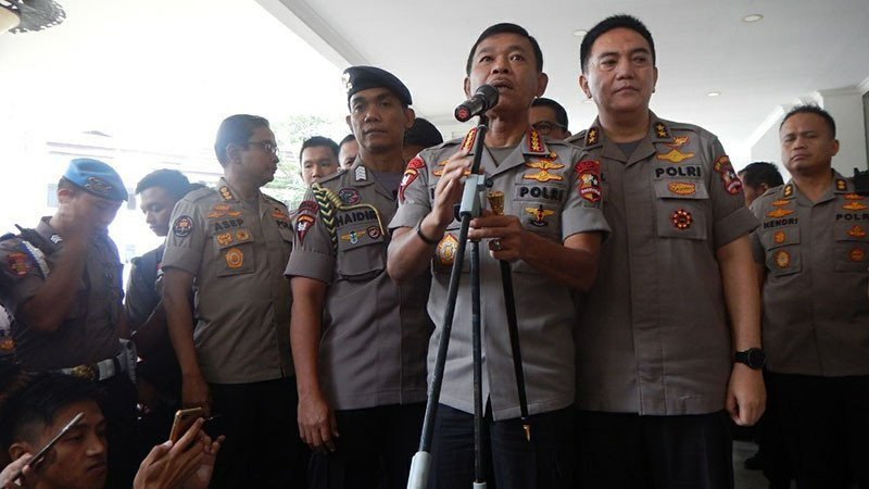 Kapolri Idham Aziz menyatakan keprihatinannya setelah mengetahui pelaku penyiraman air keras adalah dua anggota Polri aktif. (Foto: Antara)