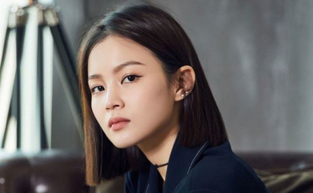 Lee Hi resmi meninggalkan agensi, YG Entertainment. (Foto: Allkpop)