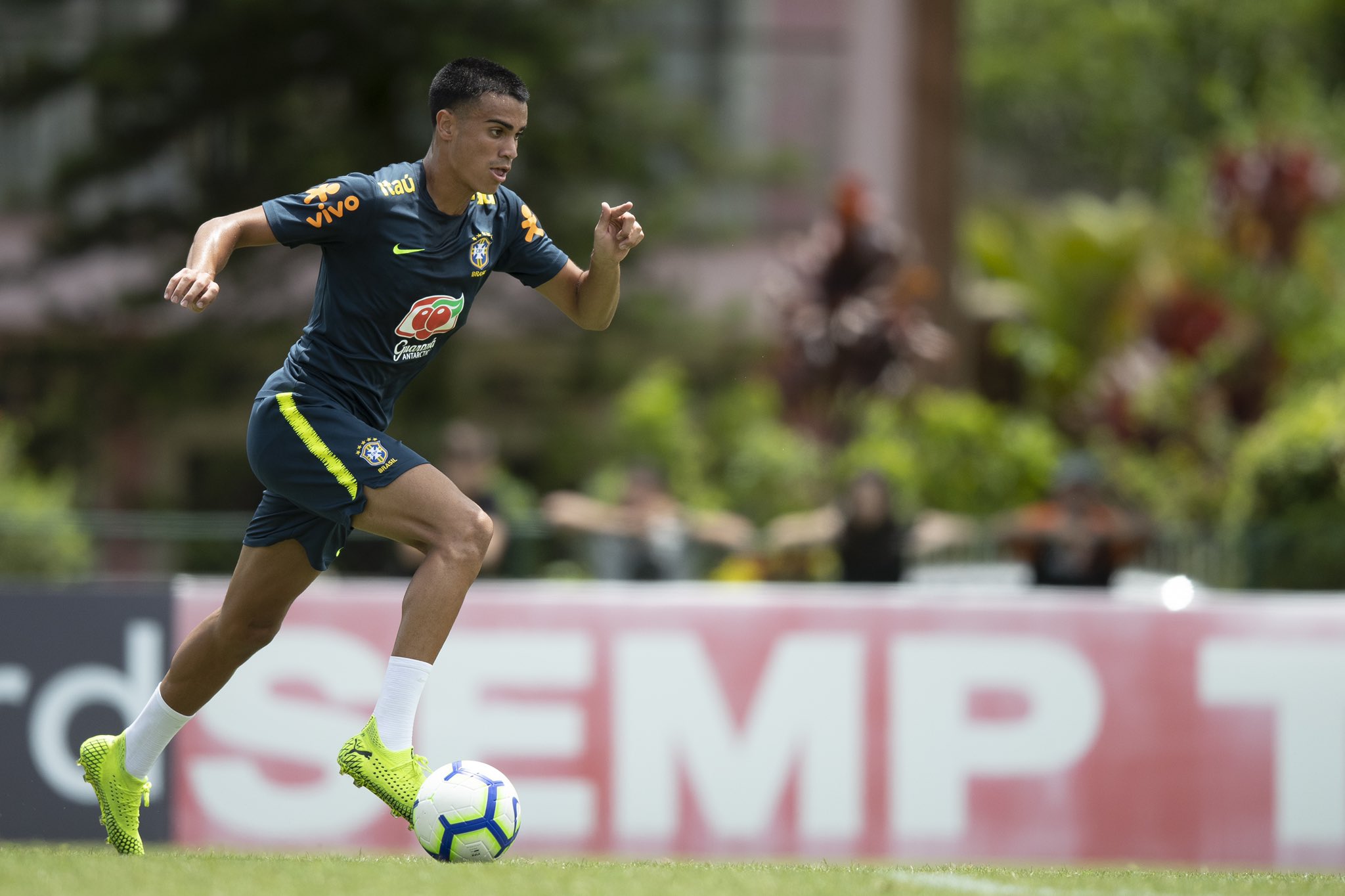 Reinier, talenta muda berbakat milik Flamengo. (Foto: Twitter/@ReinierJesus_19)