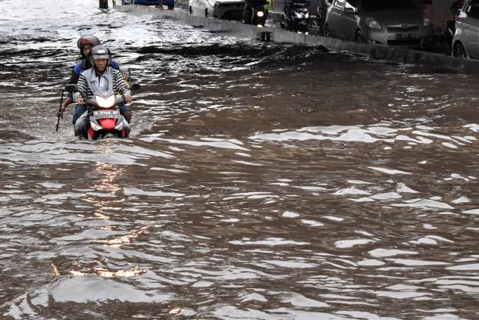 Ilustrasi banjir Rob. (Foto: Antara)