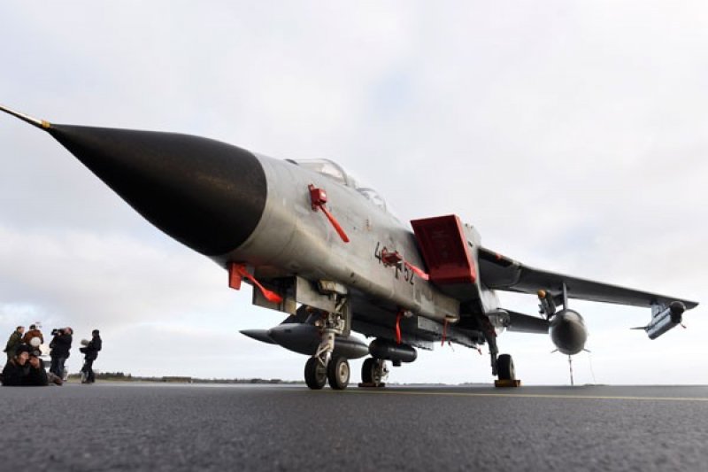 Pesawat Tornado Angkatan Udara Taktis Wing 51 "Immelmann" terlihat saat pergelaran di pangkalan udara Bundeswehr di Jagel dekat perbatasan Jerman-Denmark. (Foto: Antara/Reuters)